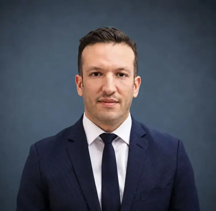 Rachid Aissaoui, Co-fondateur · Senior Business Advisor de Square Zone